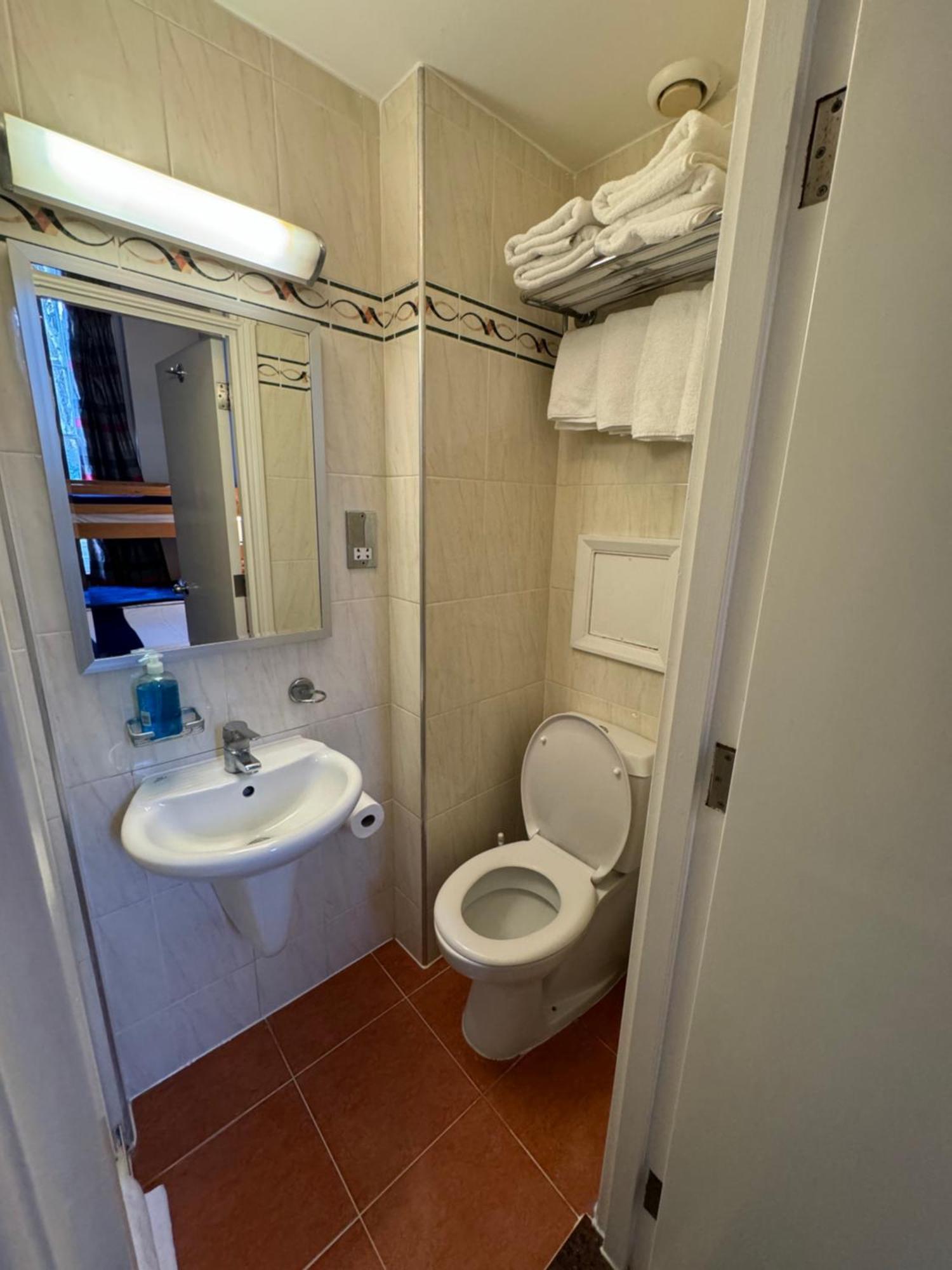 The Beverley House Hotel London Ngoại thất bức ảnh