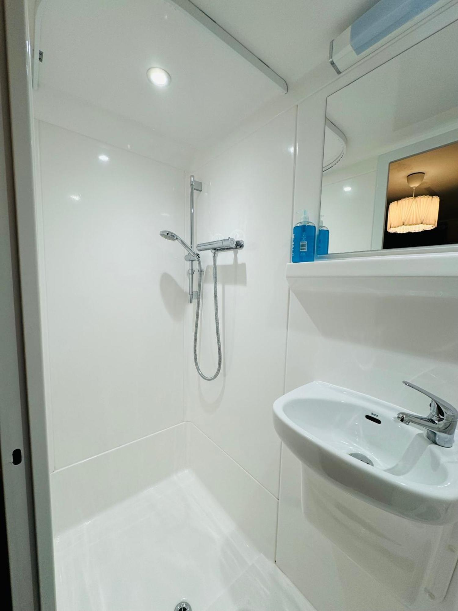 The Beverley House Hotel London Ngoại thất bức ảnh